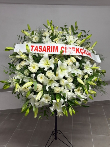 beyaz liilyum gül ferforje